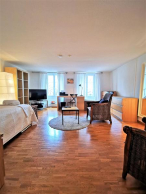 140 Lausanne Ouchy, BEST LOCATION 50 meters from the lake !
